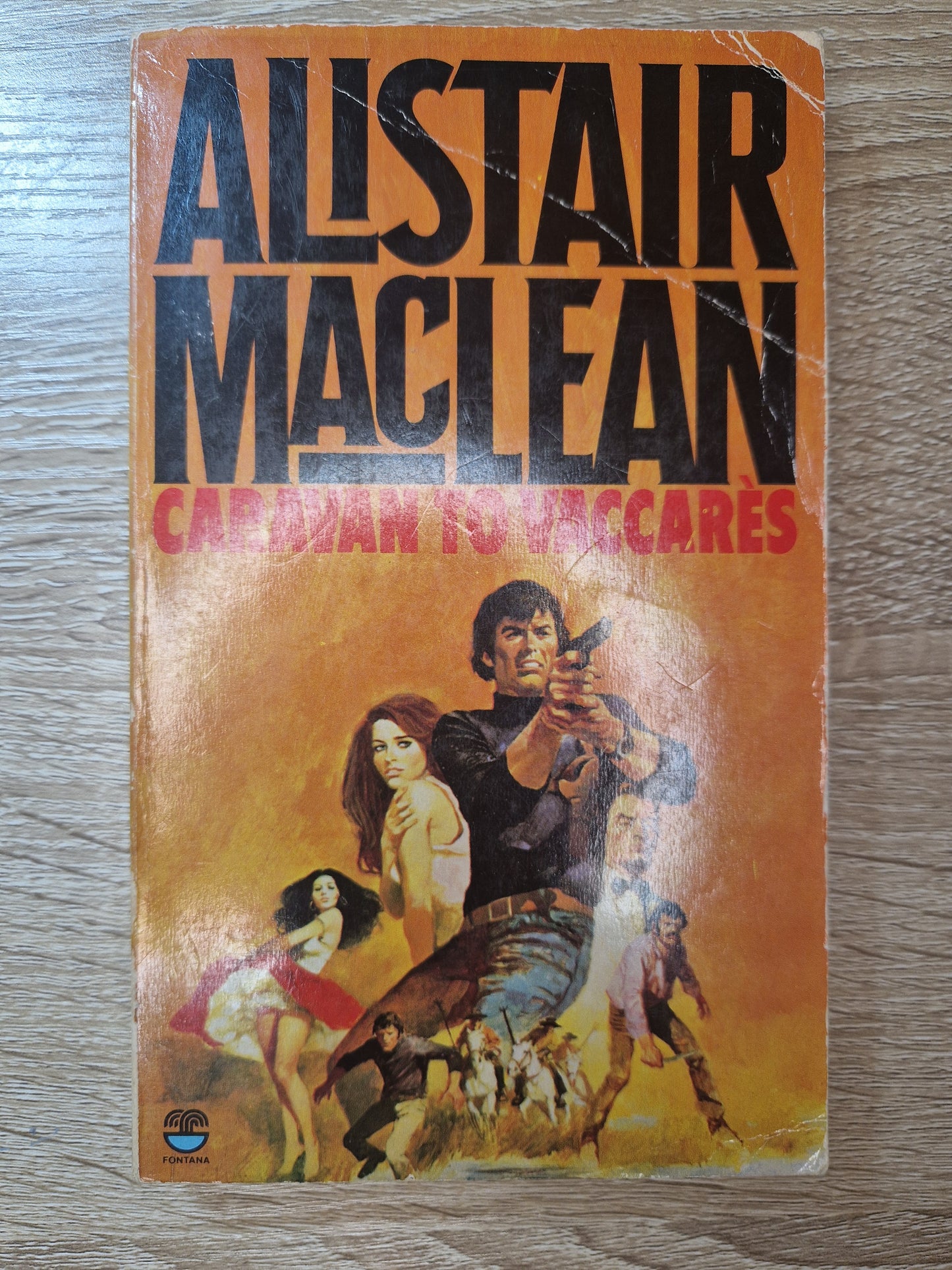 Caravan to Vaccares by Alistair MacLean